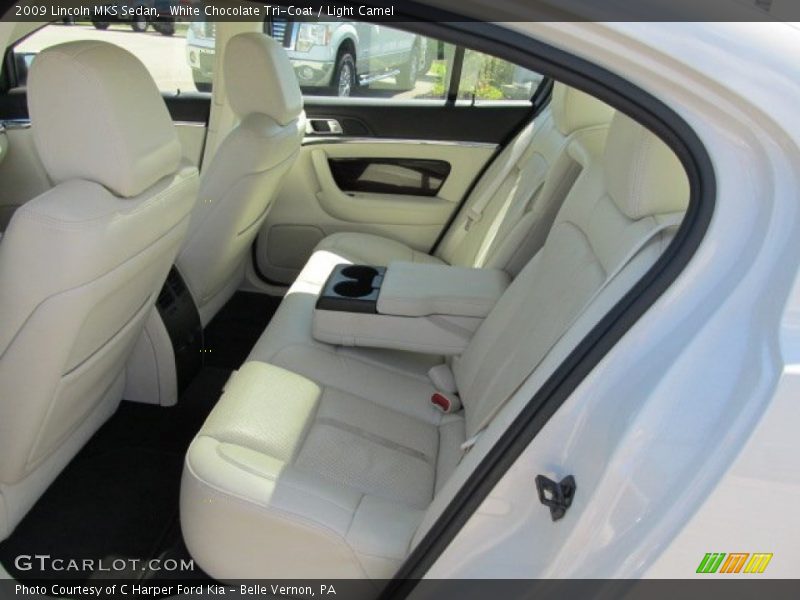 White Chocolate Tri-Coat / Light Camel 2009 Lincoln MKS Sedan