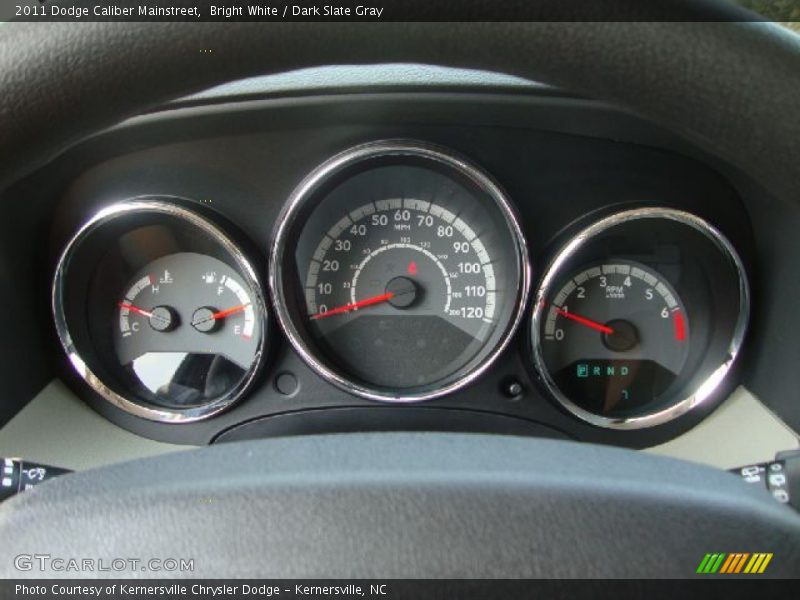 Bright White / Dark Slate Gray 2011 Dodge Caliber Mainstreet