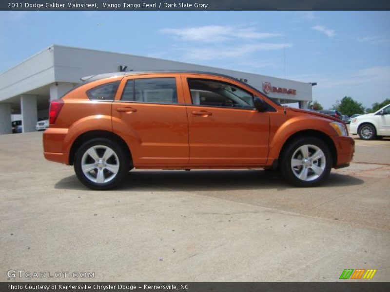 Mango Tango Pearl / Dark Slate Gray 2011 Dodge Caliber Mainstreet