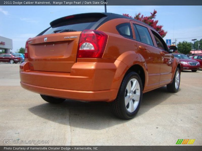 Mango Tango Pearl / Dark Slate Gray 2011 Dodge Caliber Mainstreet