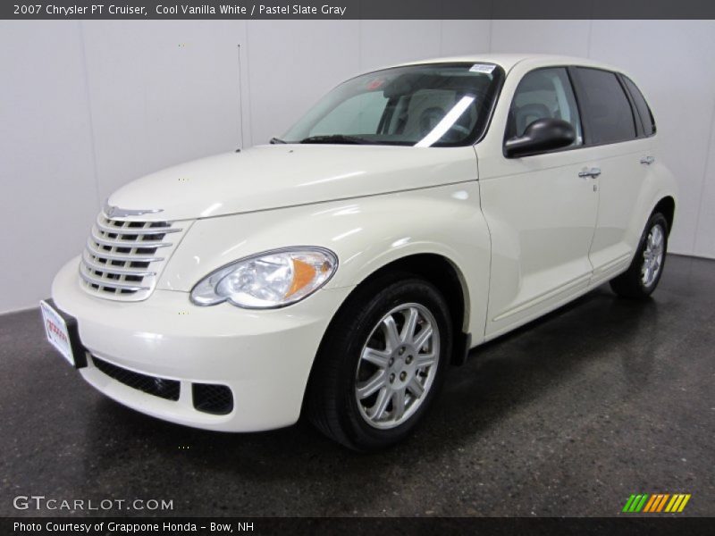 Cool Vanilla White / Pastel Slate Gray 2007 Chrysler PT Cruiser
