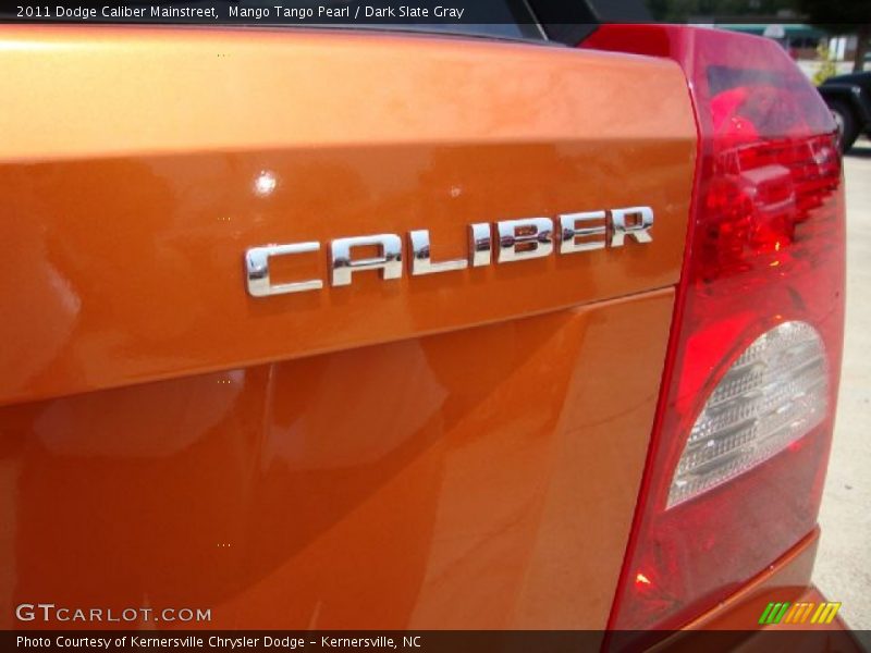 Mango Tango Pearl / Dark Slate Gray 2011 Dodge Caliber Mainstreet
