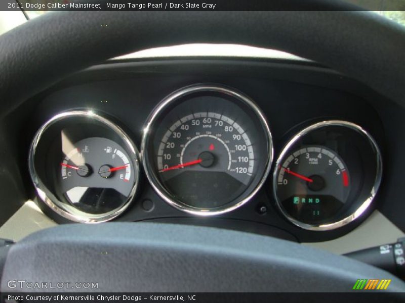 Mango Tango Pearl / Dark Slate Gray 2011 Dodge Caliber Mainstreet