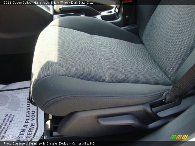 Bright White / Dark Slate Gray 2011 Dodge Caliber Mainstreet