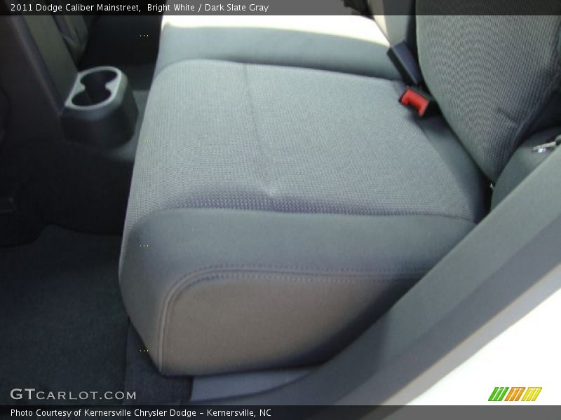Bright White / Dark Slate Gray 2011 Dodge Caliber Mainstreet
