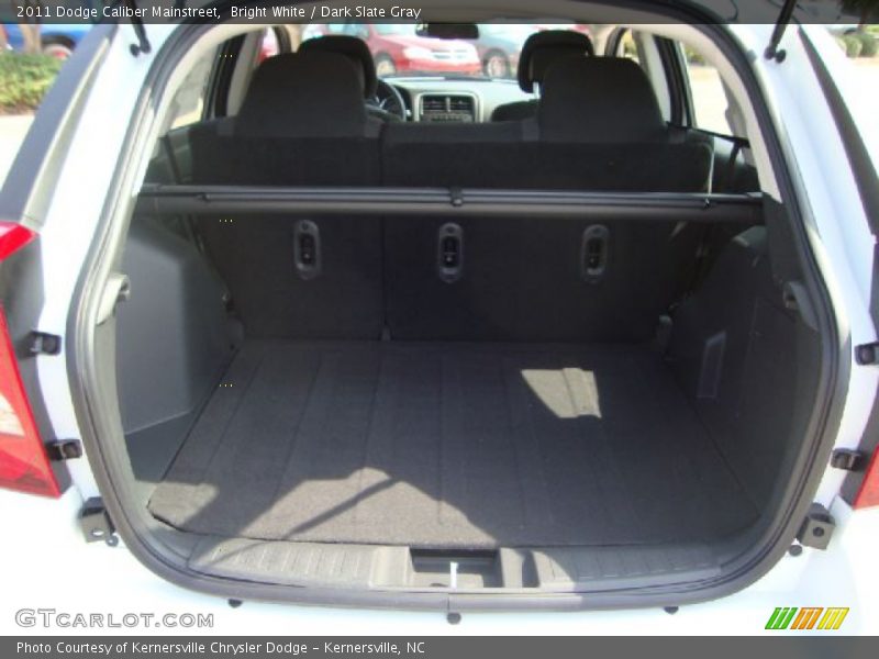 Bright White / Dark Slate Gray 2011 Dodge Caliber Mainstreet