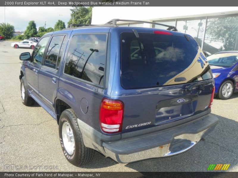 Deep Wedgewood Blue Metallic / Medium Prairie Tan 2000 Ford Explorer XLT 4x4