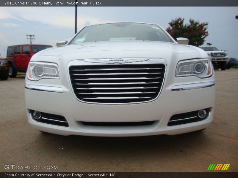 Ivory Tri-Coat Pearl / Black 2011 Chrysler 300 C Hemi