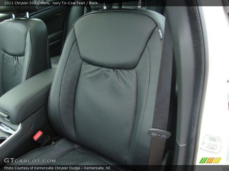 Ivory Tri-Coat Pearl / Black 2011 Chrysler 300 C Hemi