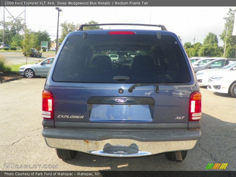 Deep Wedgewood Blue Metallic / Medium Prairie Tan 2000 Ford Explorer XLT 4x4