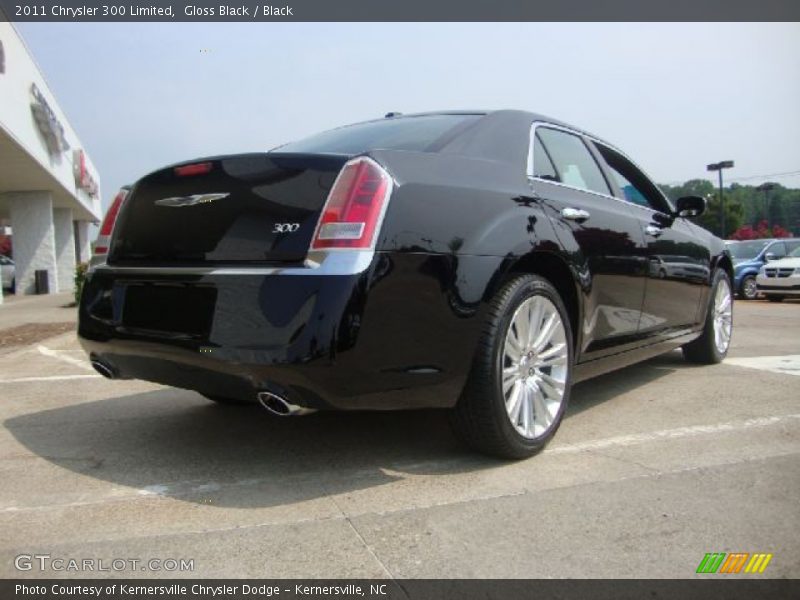 Gloss Black / Black 2011 Chrysler 300 Limited
