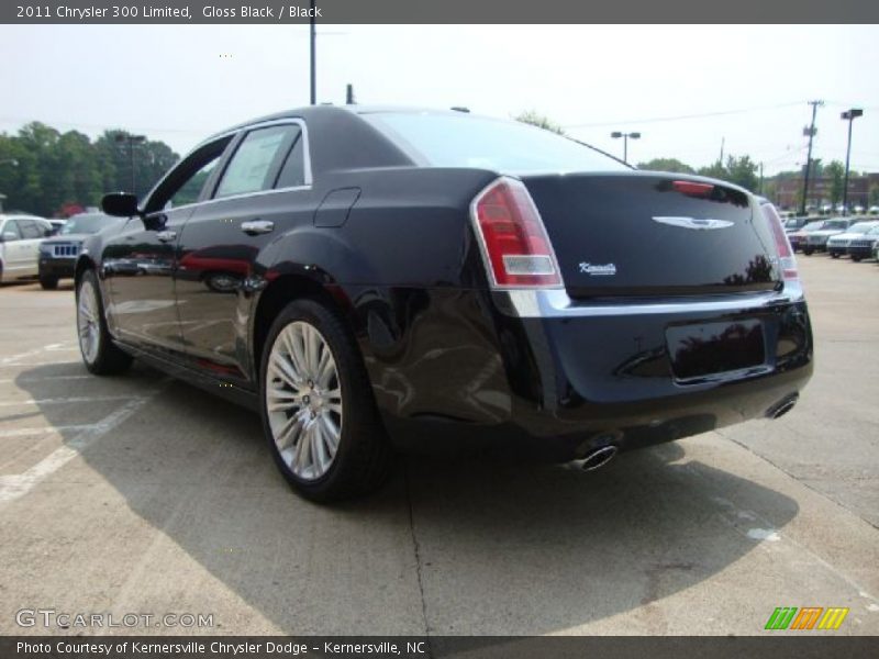 Gloss Black / Black 2011 Chrysler 300 Limited