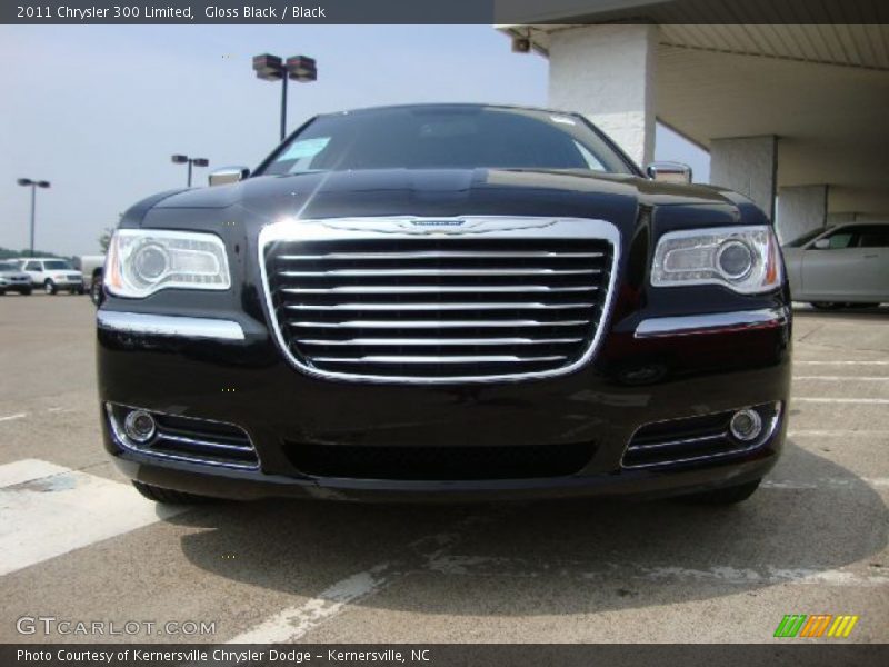 Gloss Black / Black 2011 Chrysler 300 Limited