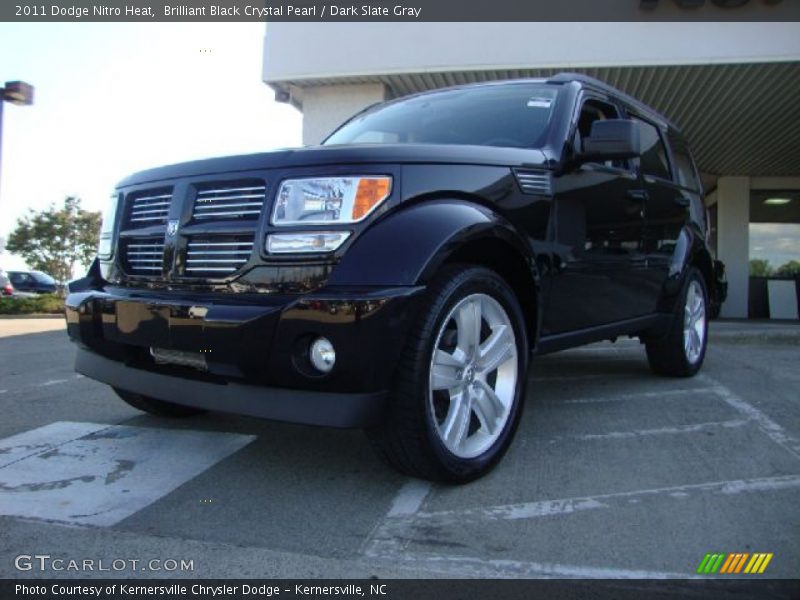 Brilliant Black Crystal Pearl / Dark Slate Gray 2011 Dodge Nitro Heat