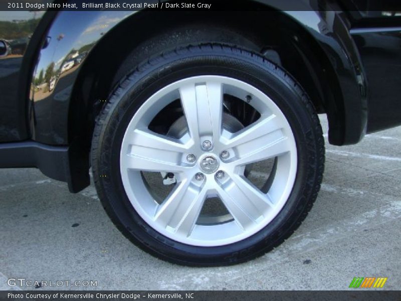 Brilliant Black Crystal Pearl / Dark Slate Gray 2011 Dodge Nitro Heat