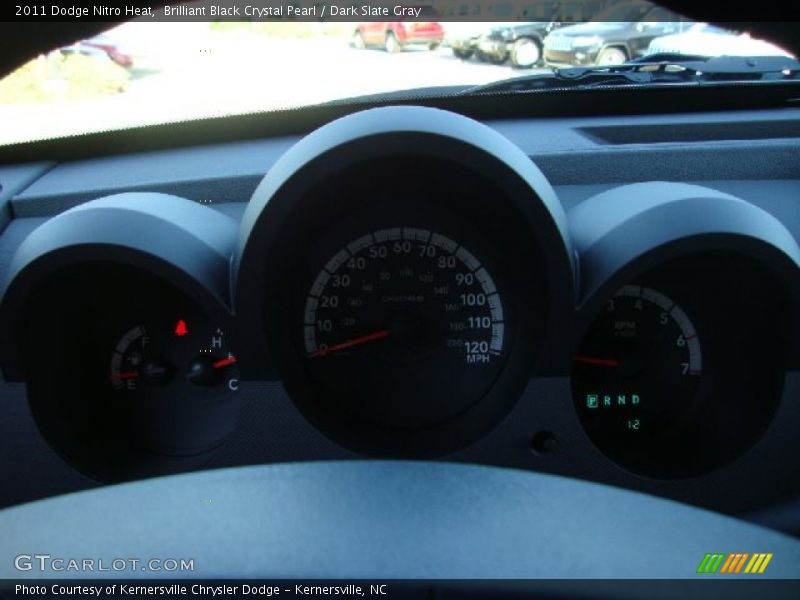 Brilliant Black Crystal Pearl / Dark Slate Gray 2011 Dodge Nitro Heat