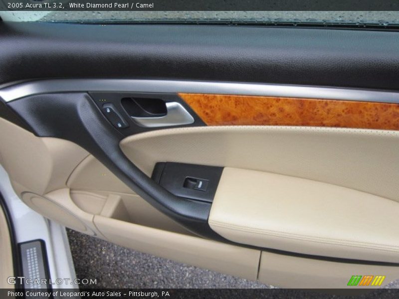 White Diamond Pearl / Camel 2005 Acura TL 3.2