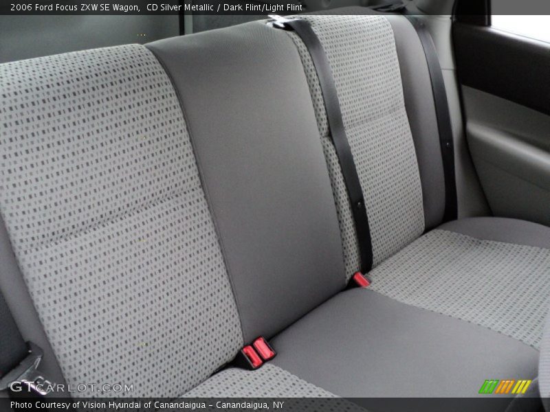  2006 Focus ZXW SE Wagon Dark Flint/Light Flint Interior