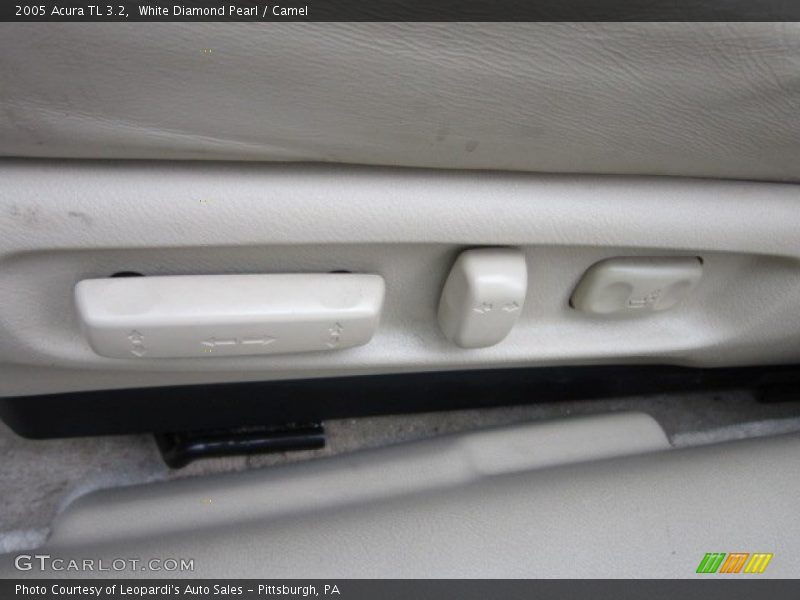 White Diamond Pearl / Camel 2005 Acura TL 3.2