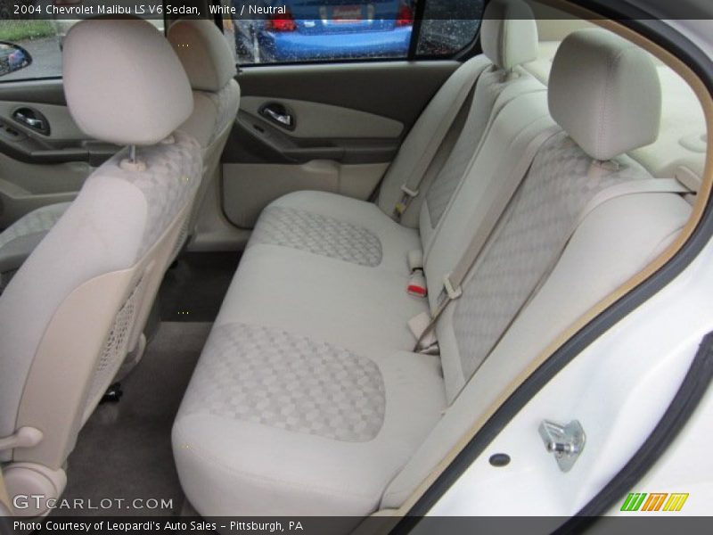 White / Neutral 2004 Chevrolet Malibu LS V6 Sedan