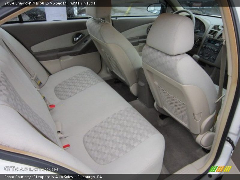 White / Neutral 2004 Chevrolet Malibu LS V6 Sedan