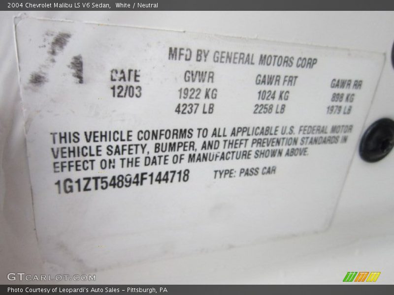 White / Neutral 2004 Chevrolet Malibu LS V6 Sedan