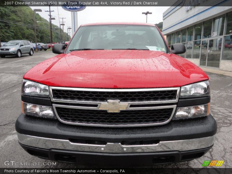 Victory Red / Dark Charcoal 2007 Chevrolet Silverado 1500 Work Truck Regular Cab 4x4