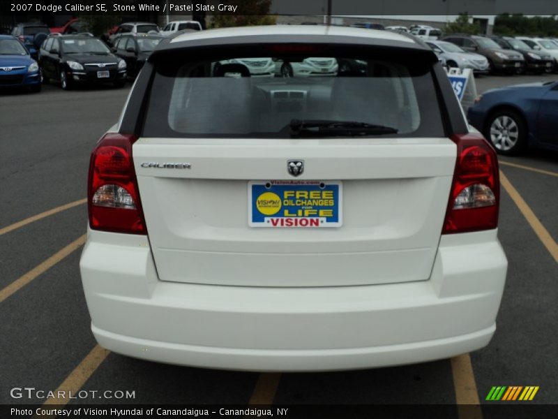 Stone White / Pastel Slate Gray 2007 Dodge Caliber SE
