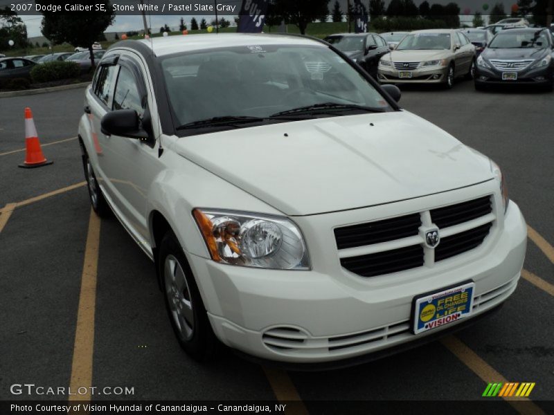 Stone White / Pastel Slate Gray 2007 Dodge Caliber SE