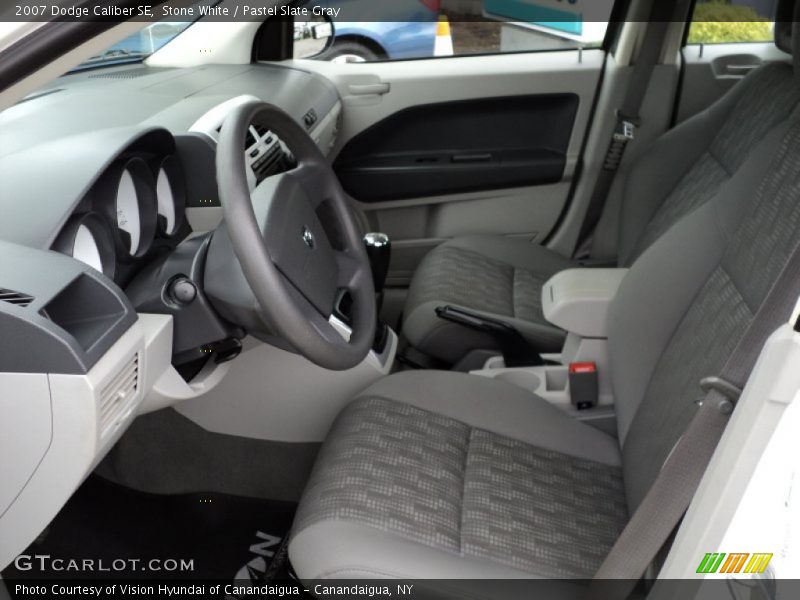  2007 Caliber SE Pastel Slate Gray Interior