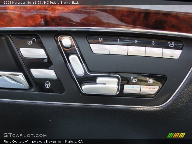 Controls of 2008 S 63 AMG Sedan