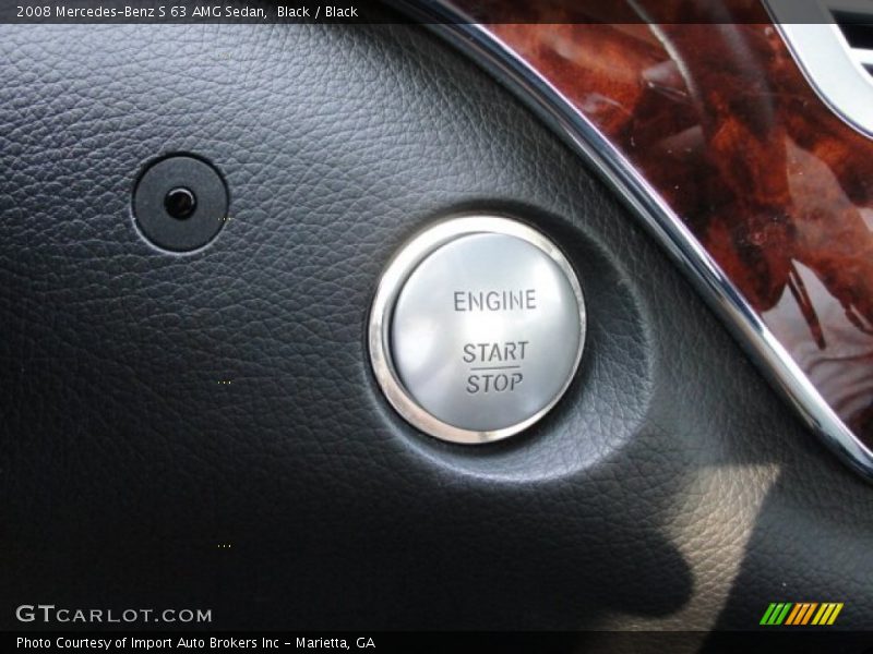 Controls of 2008 S 63 AMG Sedan