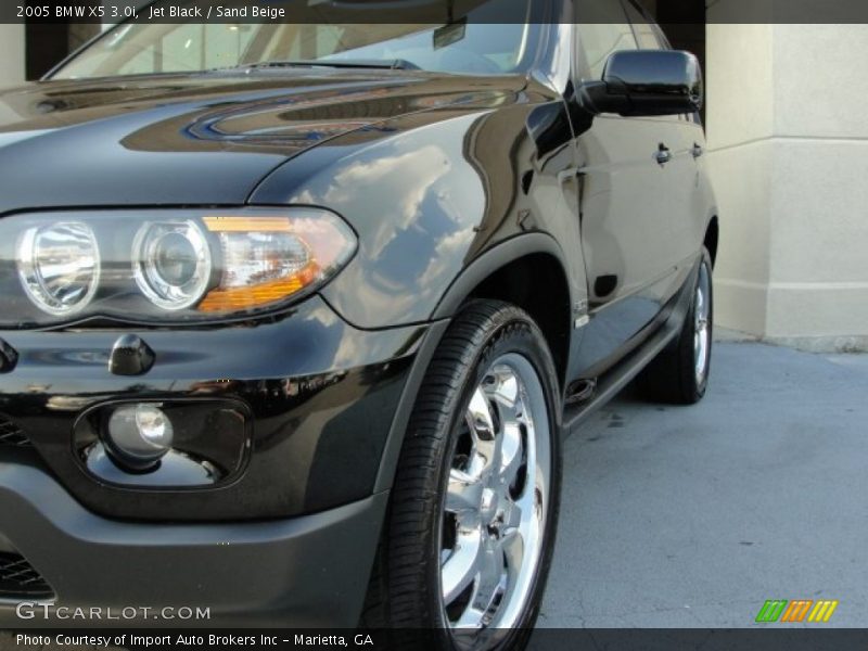 Jet Black / Sand Beige 2005 BMW X5 3.0i