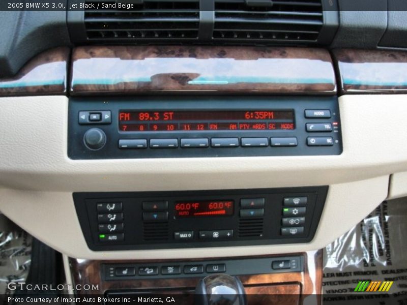 Jet Black / Sand Beige 2005 BMW X5 3.0i