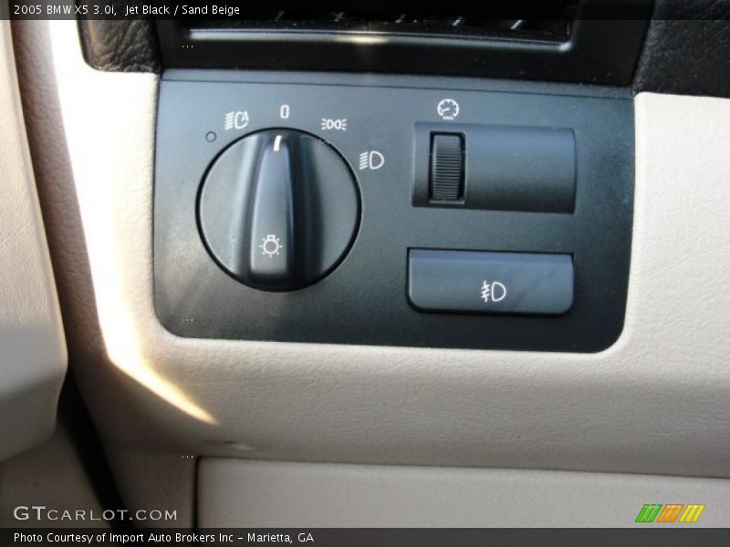 Jet Black / Sand Beige 2005 BMW X5 3.0i