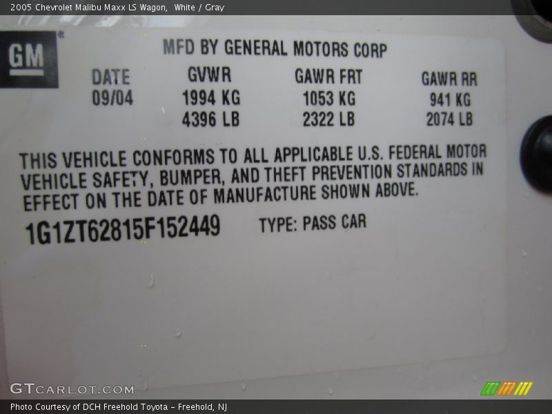 White / Gray 2005 Chevrolet Malibu Maxx LS Wagon