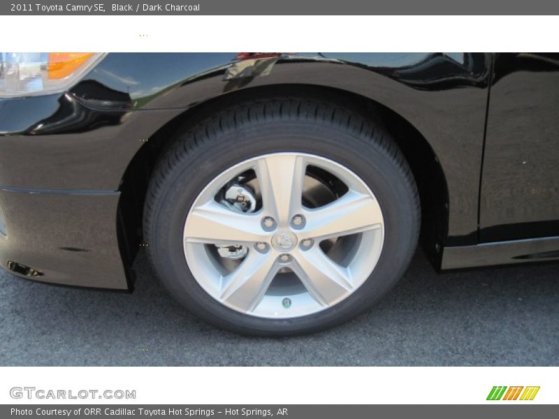 Black / Dark Charcoal 2011 Toyota Camry SE