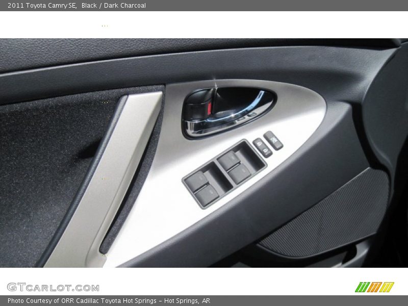 Black / Dark Charcoal 2011 Toyota Camry SE