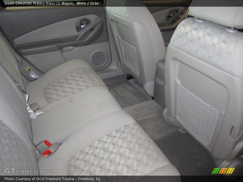 White / Gray 2005 Chevrolet Malibu Maxx LS Wagon