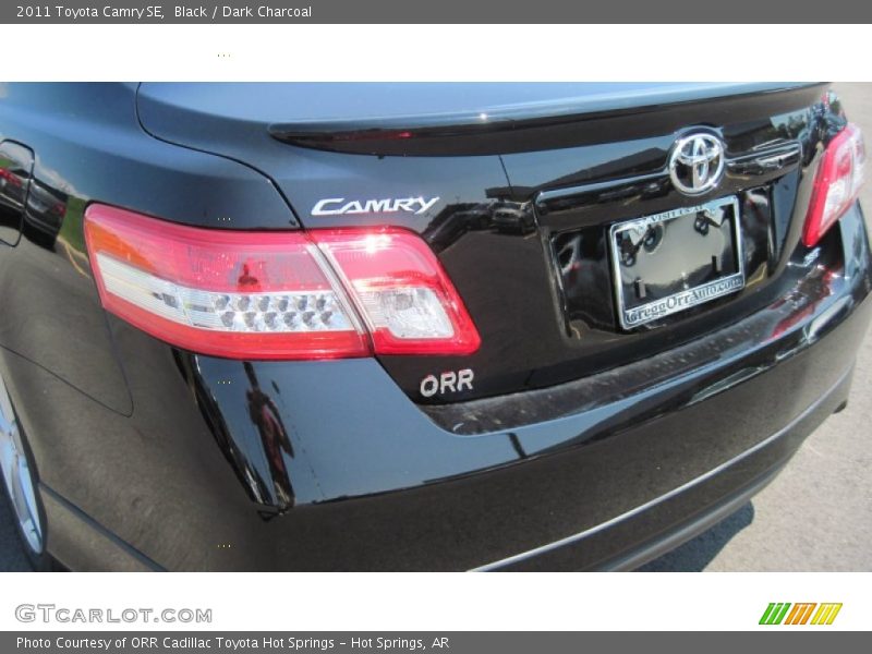 Black / Dark Charcoal 2011 Toyota Camry SE