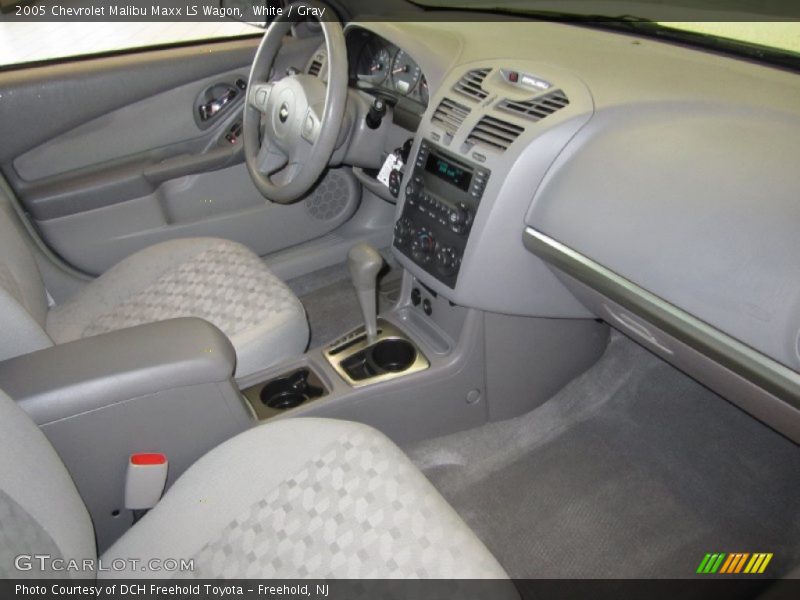 White / Gray 2005 Chevrolet Malibu Maxx LS Wagon
