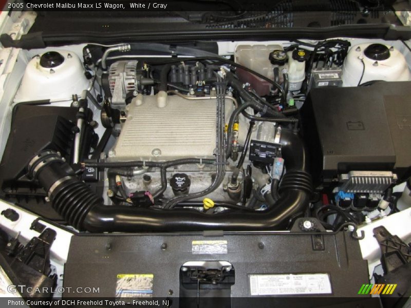 White / Gray 2005 Chevrolet Malibu Maxx LS Wagon