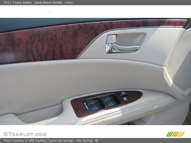 Sandy Beach Metallic / Ivory 2011 Toyota Avalon