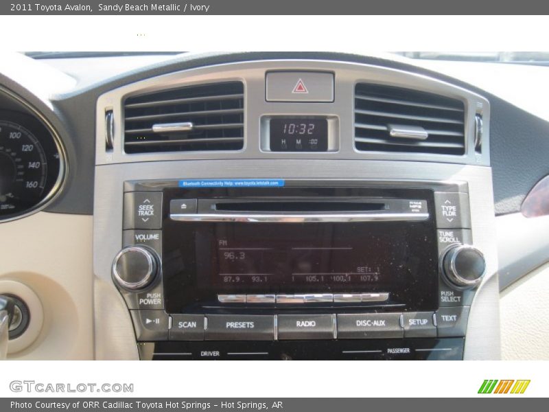 Sandy Beach Metallic / Ivory 2011 Toyota Avalon