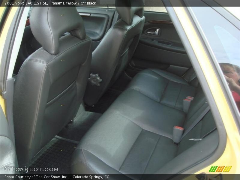 Panama Yellow / Off Black 2001 Volvo S40 1.9T SE
