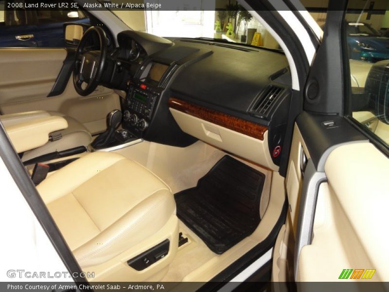 Alaska White / Alpaca Beige 2008 Land Rover LR2 SE