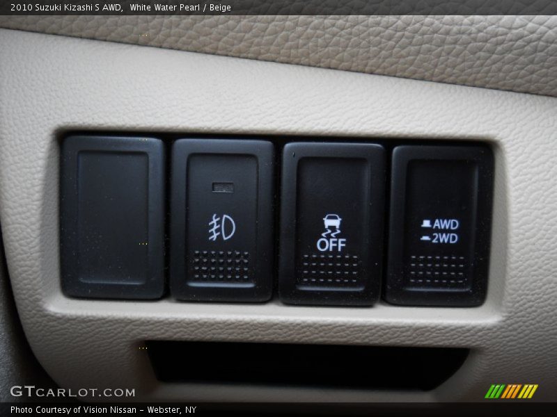 White Water Pearl / Beige 2010 Suzuki Kizashi S AWD