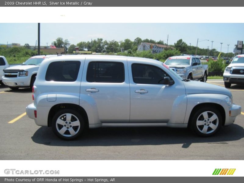 Silver Ice Metallic / Gray 2009 Chevrolet HHR LS