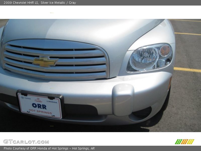 Silver Ice Metallic / Gray 2009 Chevrolet HHR LS