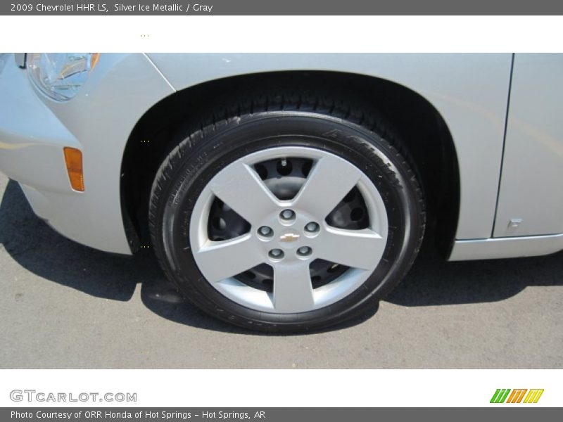 Silver Ice Metallic / Gray 2009 Chevrolet HHR LS